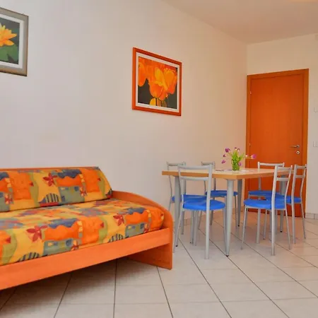 Modern With Seaview Large Balcony *