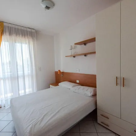 Modern With Seaview Large Balcony Бібіоне