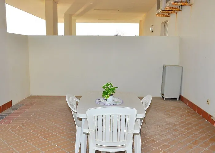 Modern With Seaview Large Balcony *