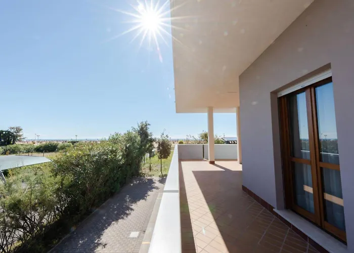 Апартаменти Modern With Seaview Large Balcony