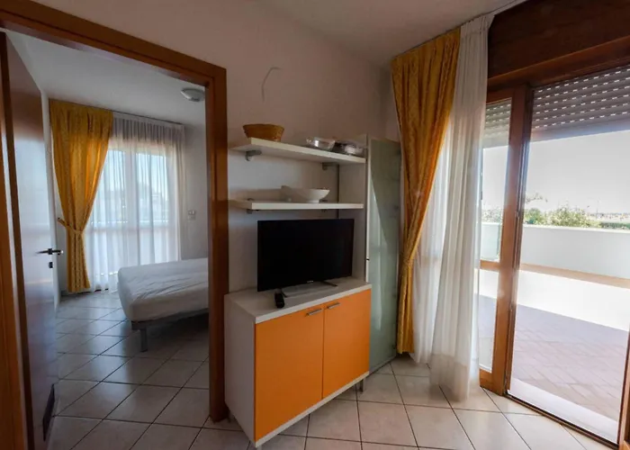 Modern With Seaview Large Balcony Апартаменти